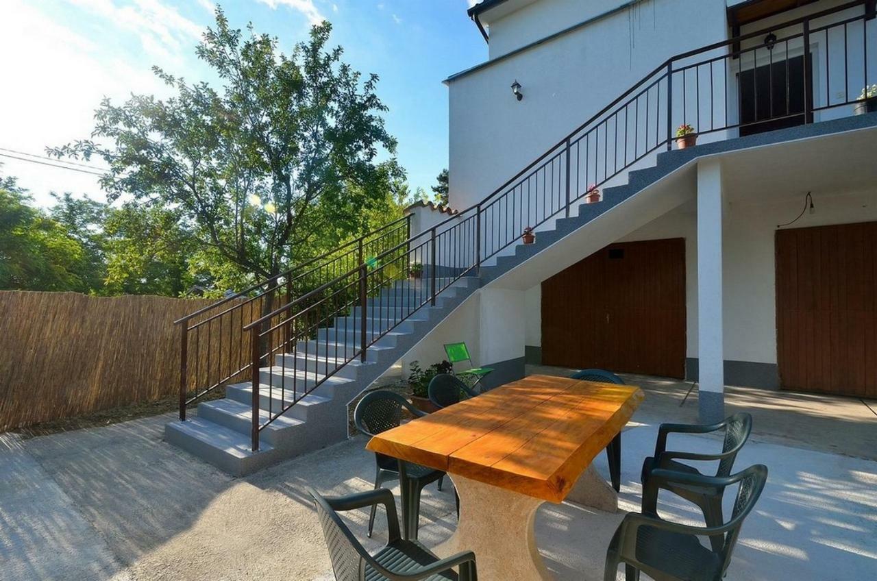 Apartment Nada With Private Pool 布泽特 外观 照片
